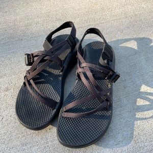 Black womens chacos